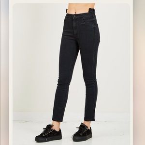 Mother Dazzler Shift High Waisted Jeans - NWT - Size 29 (runs small)